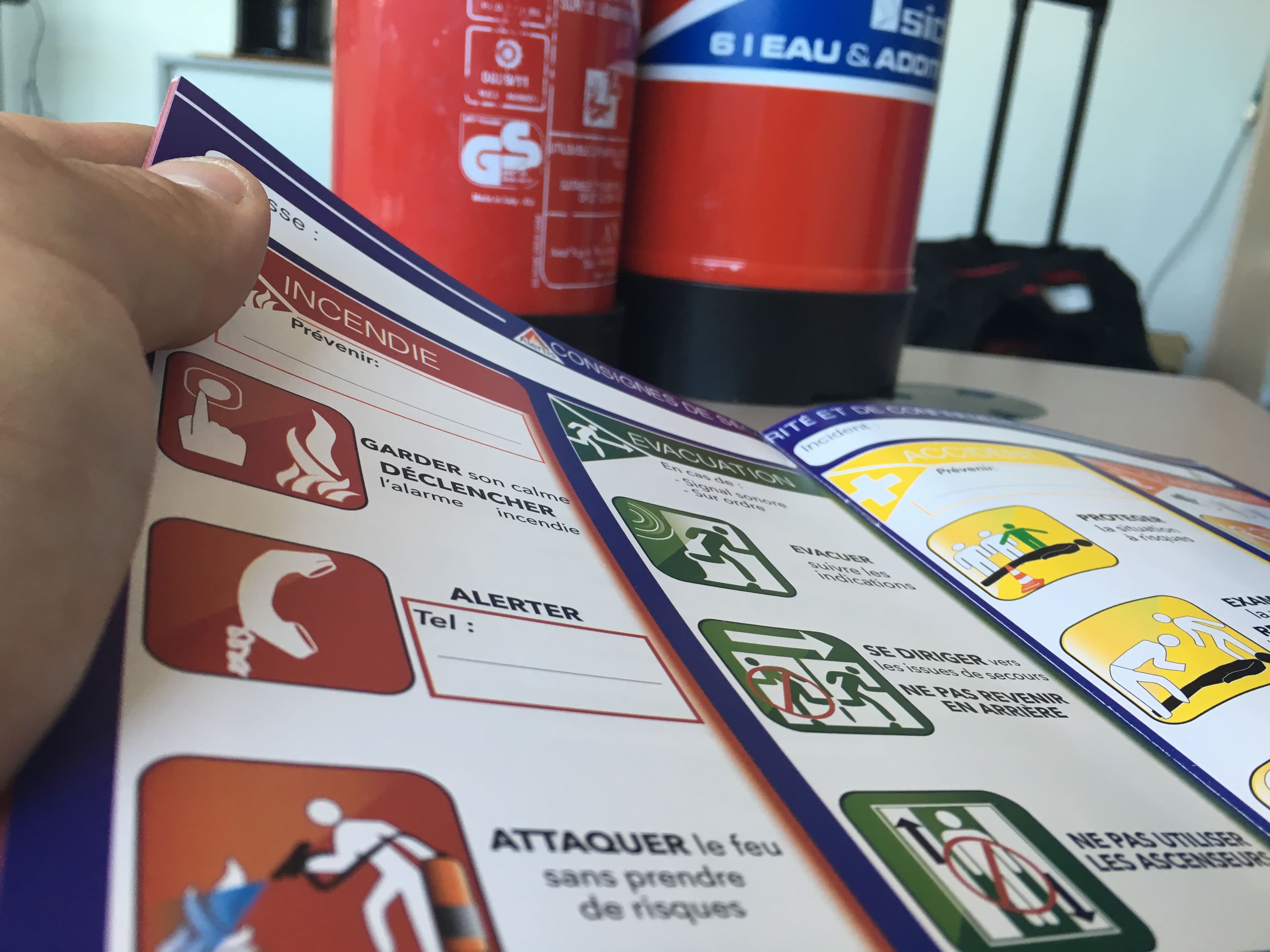 Designer Vériflamme finalisant un plan d'intervention incendie